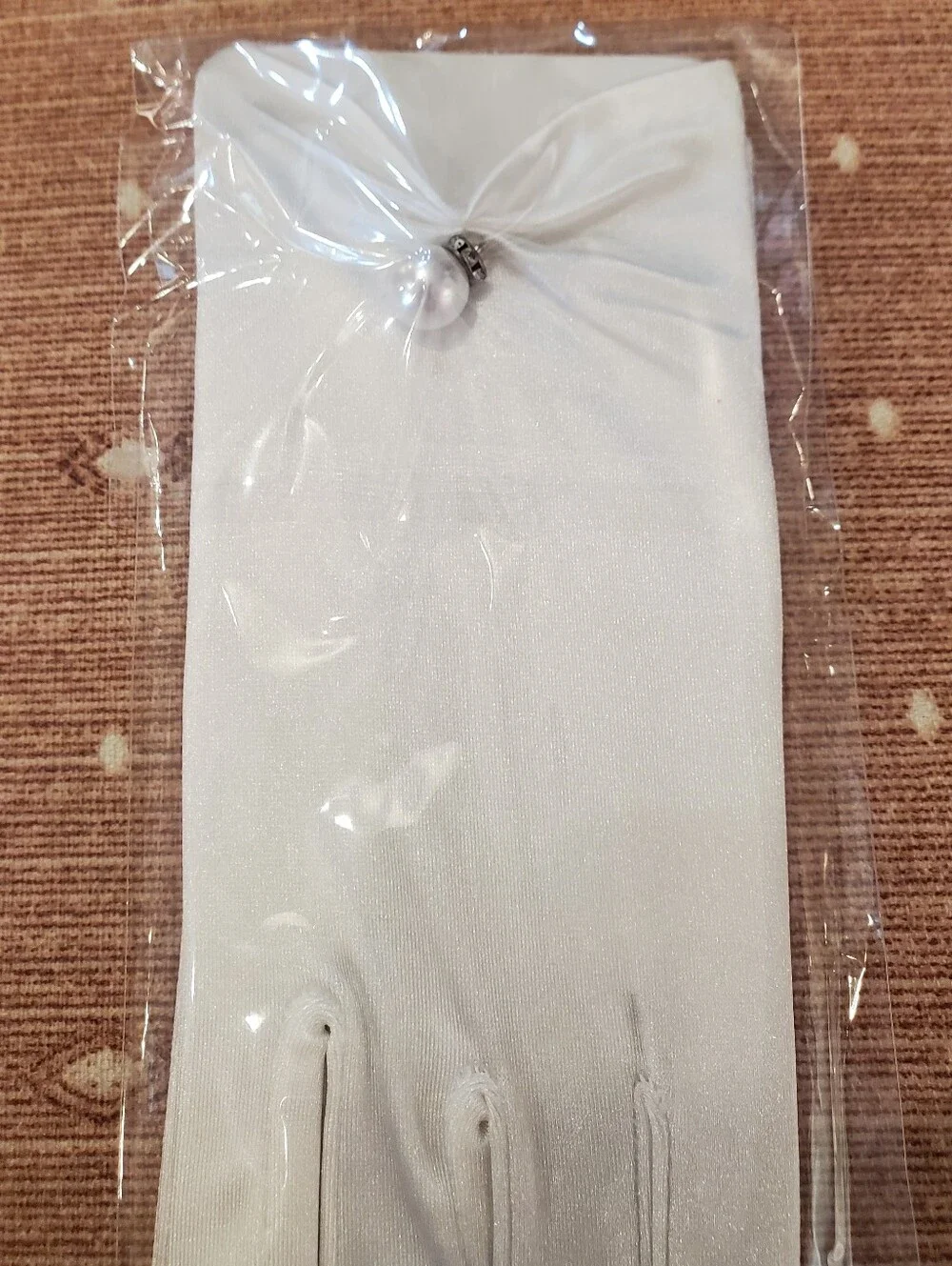Wrist Length Pleat & Pearl Bridal Gloves